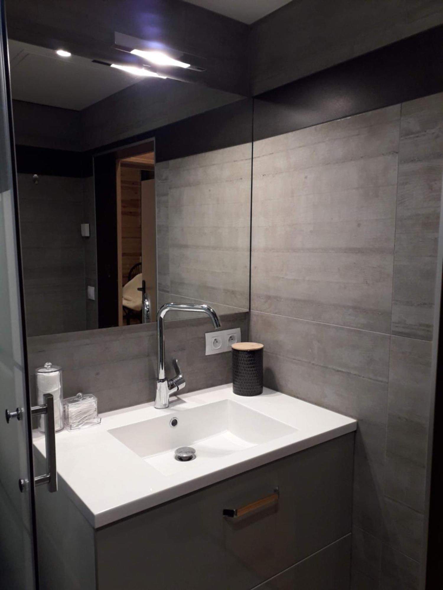 Hastiere-par-dela Woody Lodge - Duplex Nature Bonsoy Ardennes מראה חיצוני תמונה